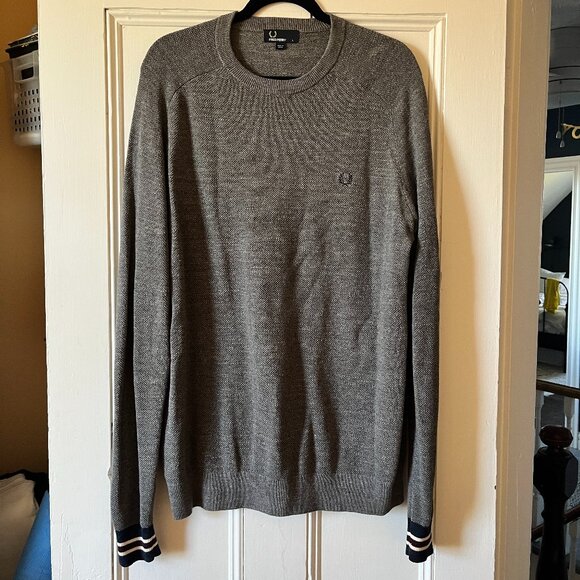 Fred Perry Crewneck Sweater - Picture 1 of 5